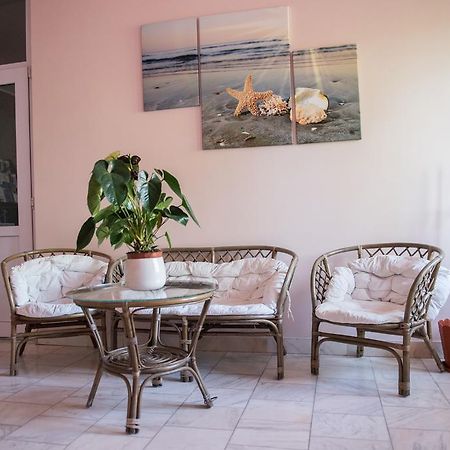 Hotel Dynes Észak-Eforie Kültér fotó
