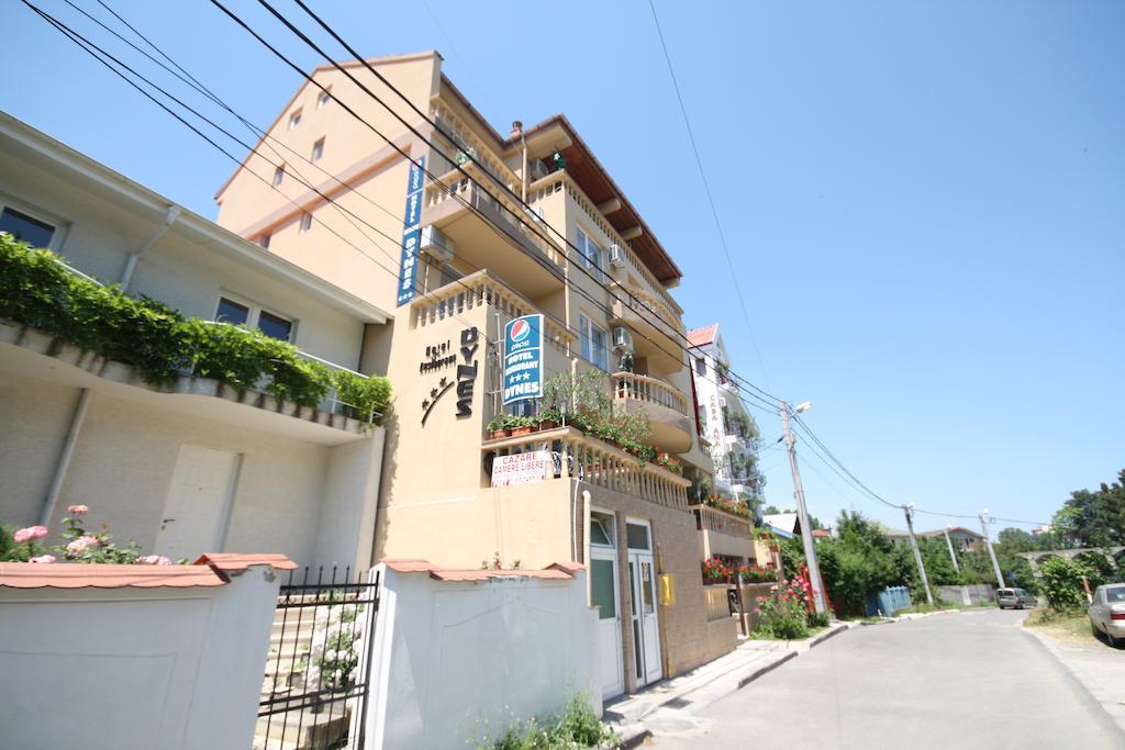 Hotel Dynes Észak-Eforie Kültér fotó