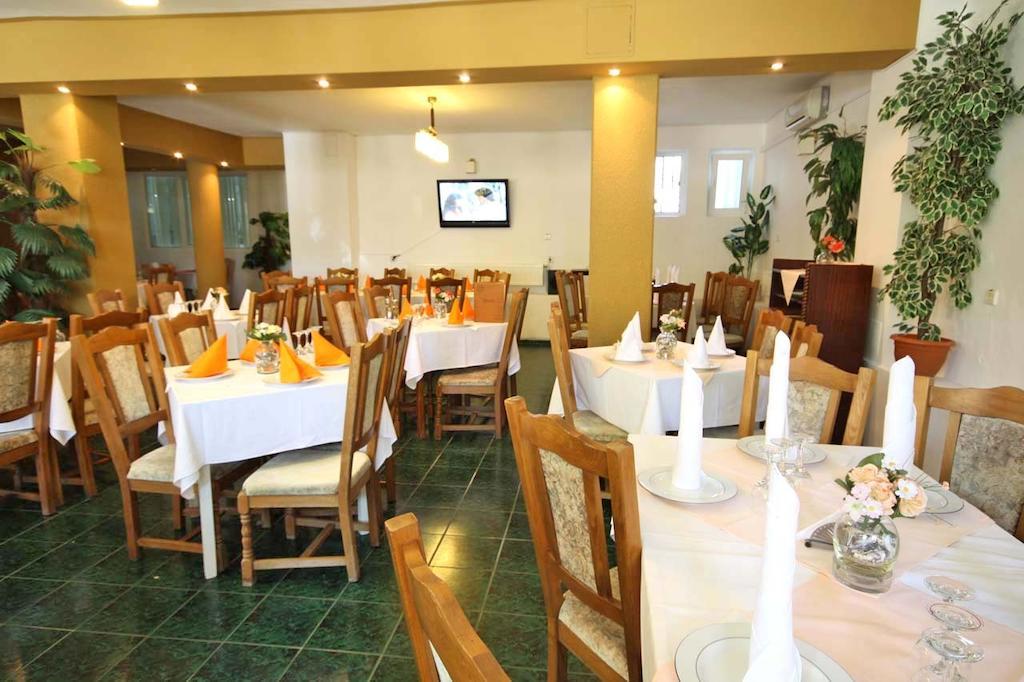 Hotel Dynes Észak-Eforie Kültér fotó