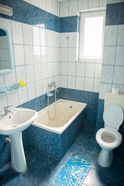 Hotel Dynes Észak-Eforie Kültér fotó